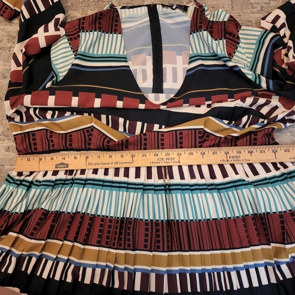 Eloquii Multicolored Pleated Dress Long Sleeve Flare Pleat Cuff Est Size 2X - Picture 6 of 16